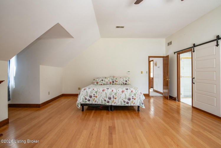 Listing Image 53