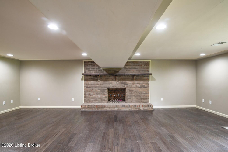 Listing Image 84
