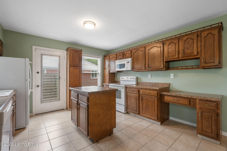 Listing Image 14