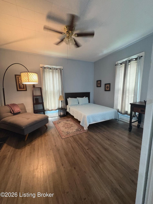 Listing Image 11