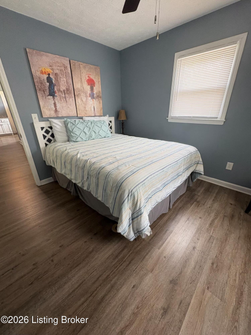 Listing Image 18