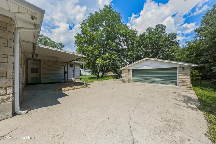 Listing Image 41