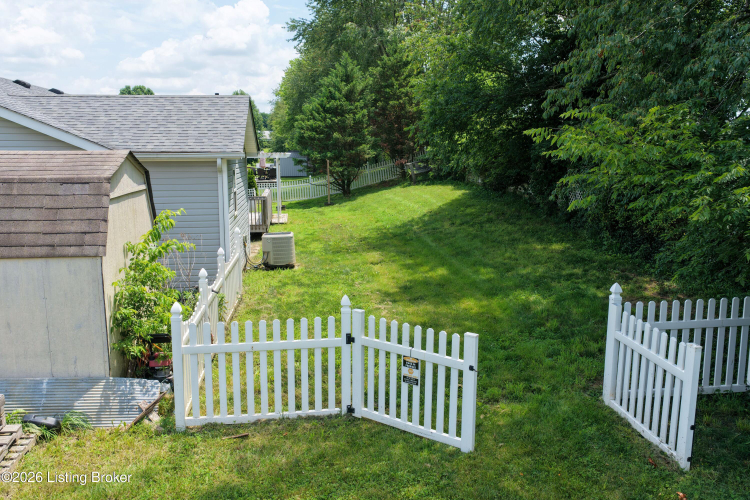 Listing Image 5