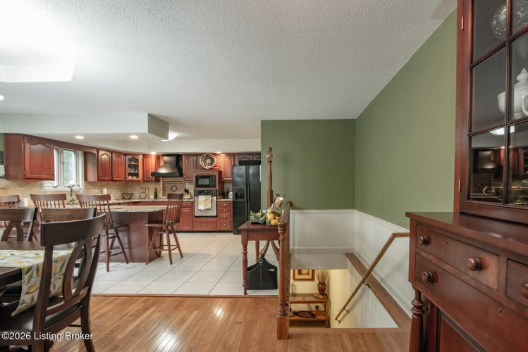 Listing Image 56