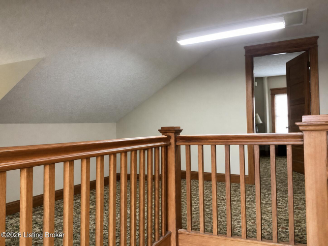 Listing Image 84