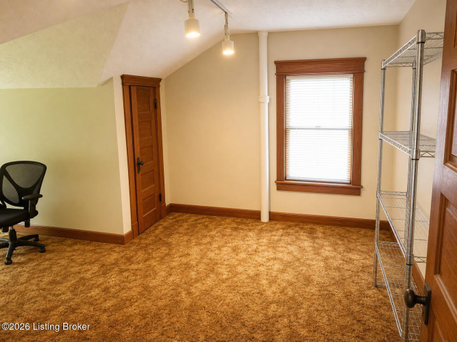 Listing Image 86