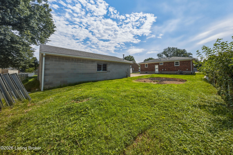 Listing Image 44