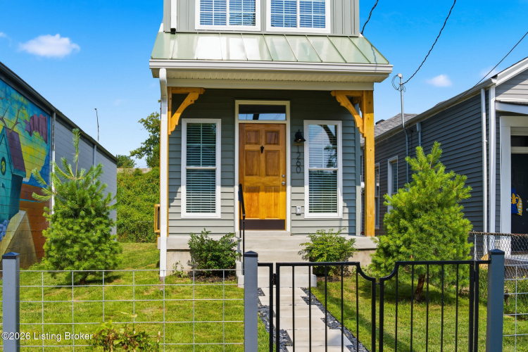 Listing Image 4