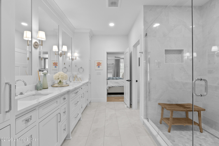 Listing Image 40