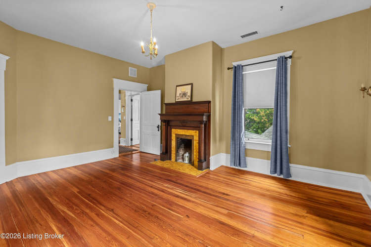 Listing Image 35