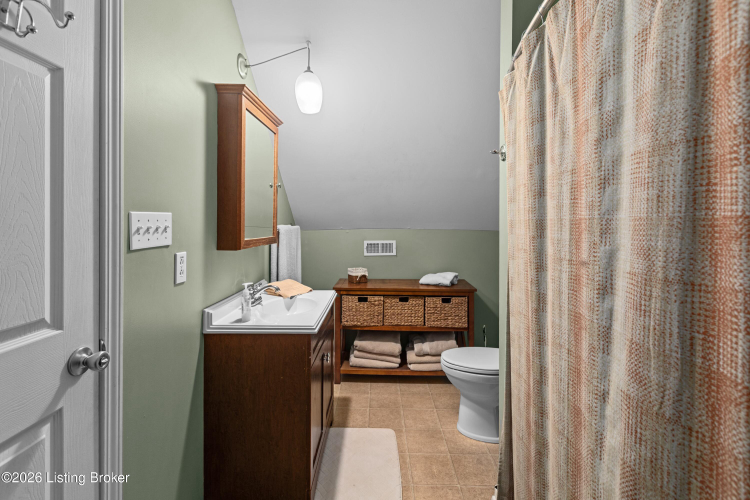 Listing Image 79