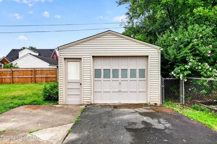 Listing Image 45