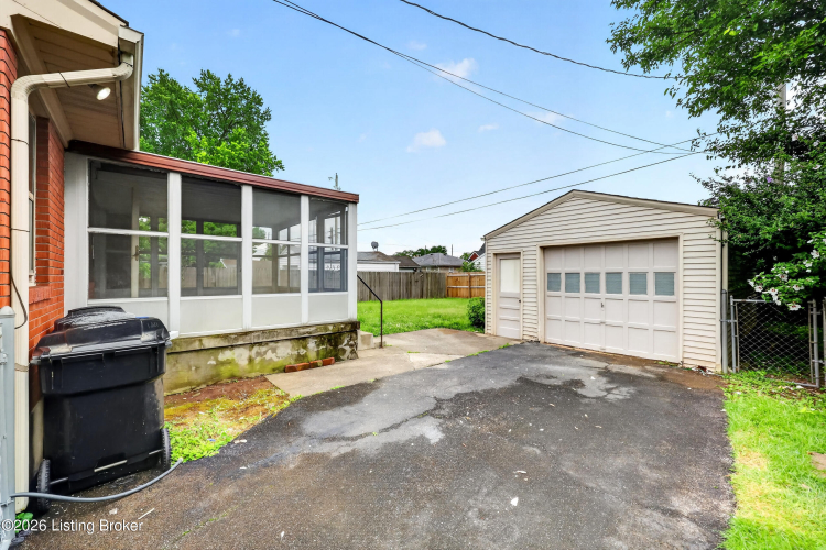 Listing Image 46