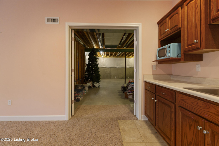 Listing Image 52