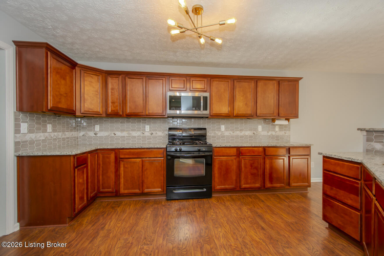 Listing Image 20