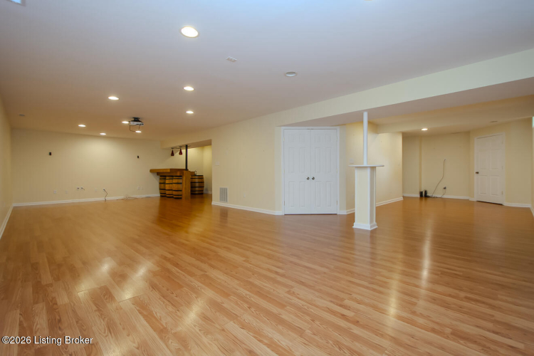 Listing Image 51