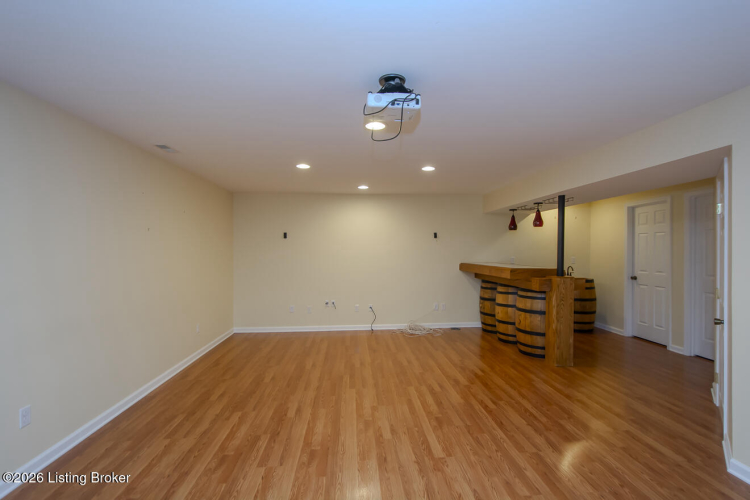 Listing Image 53