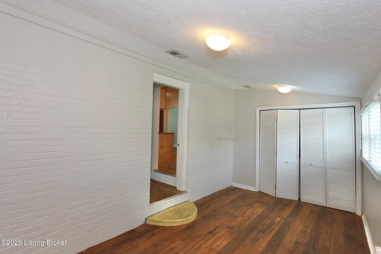 Listing Image 27