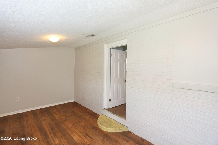Listing Image 29