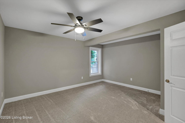 Listing Image 64