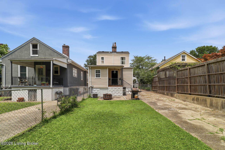 Listing Image 3