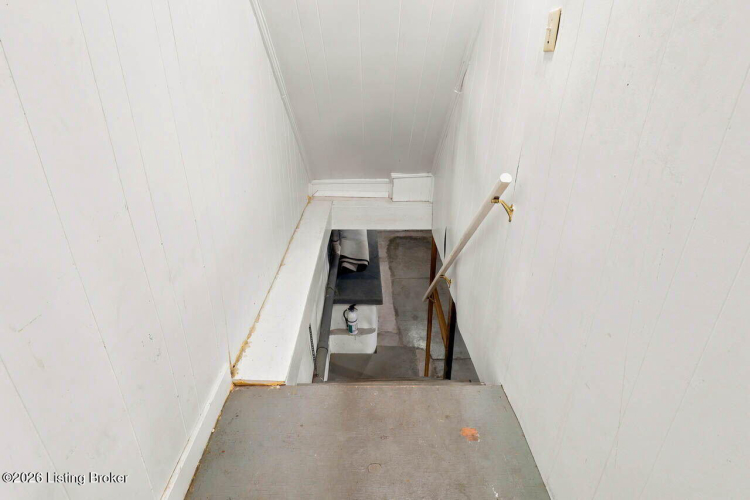 Listing Image 26