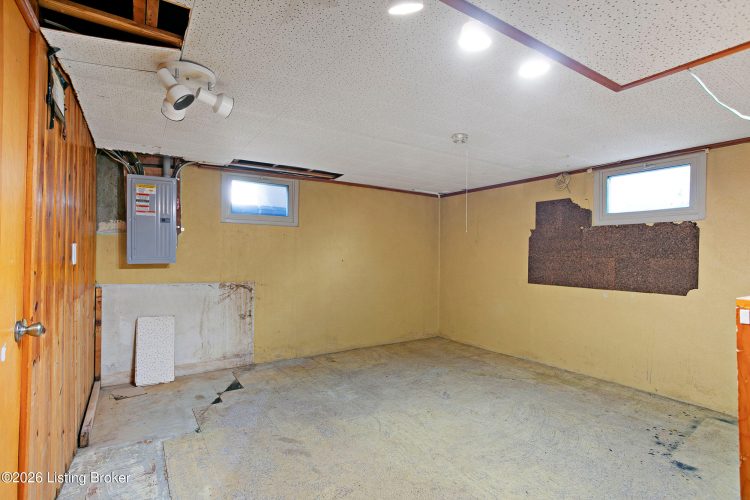 Listing Image 32