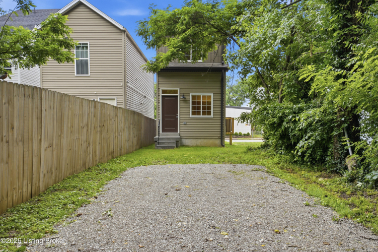 Listing Image 23