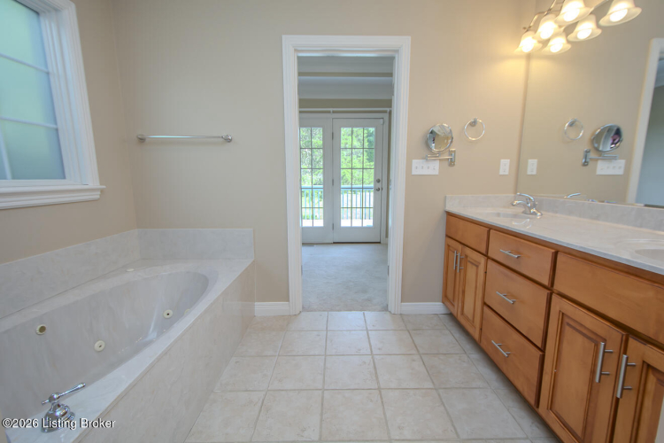 Listing Image 52