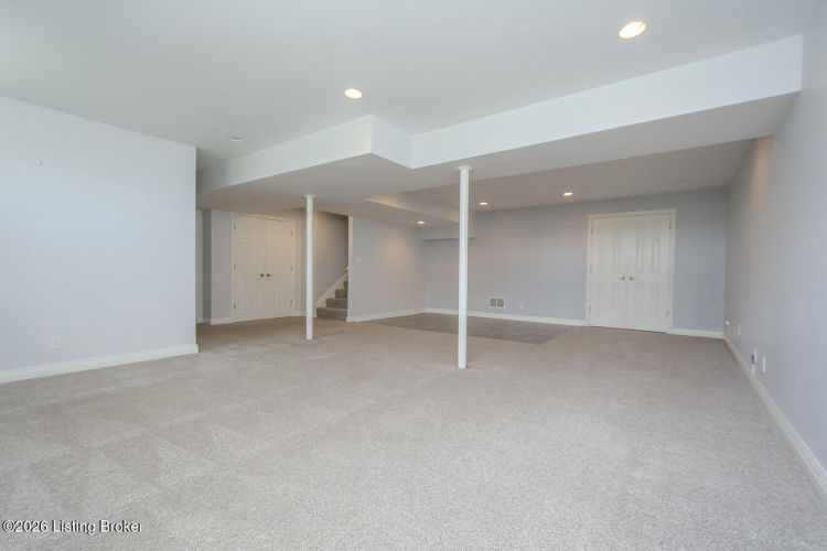 Listing Image 76