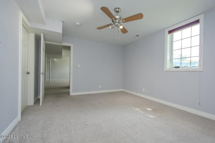 Listing Image 79