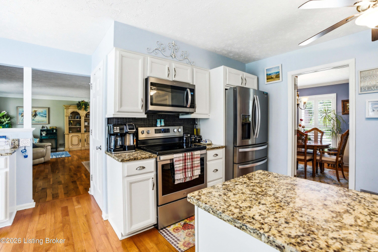 Listing Image 13