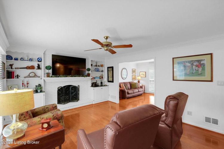 Listing Image 16