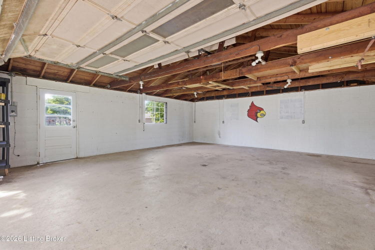 Listing Image 32
