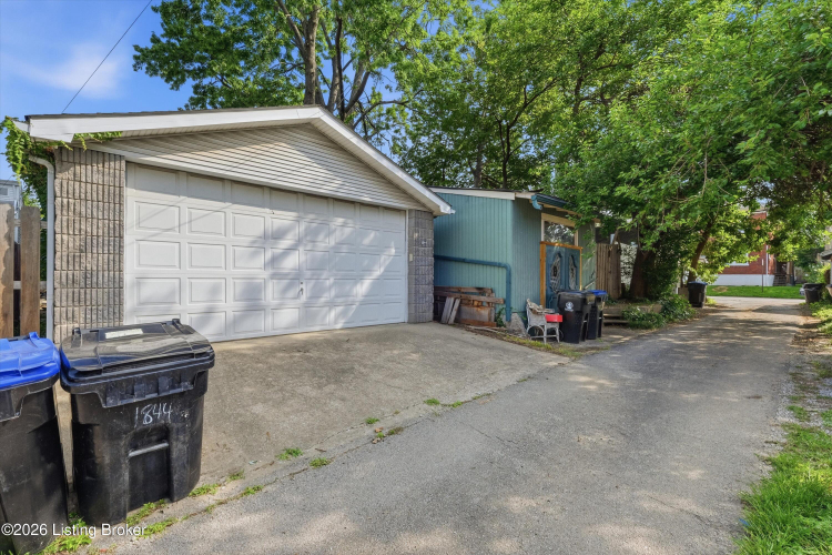 Listing Image 19