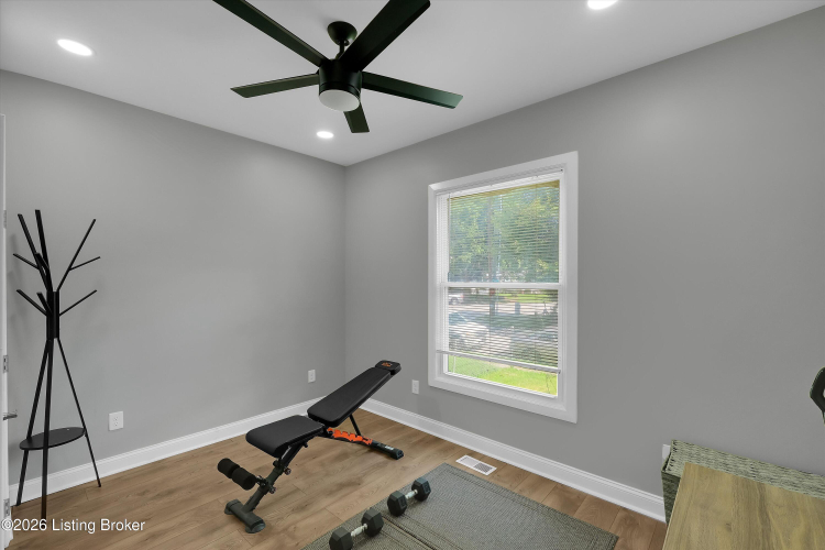 Listing Image 20