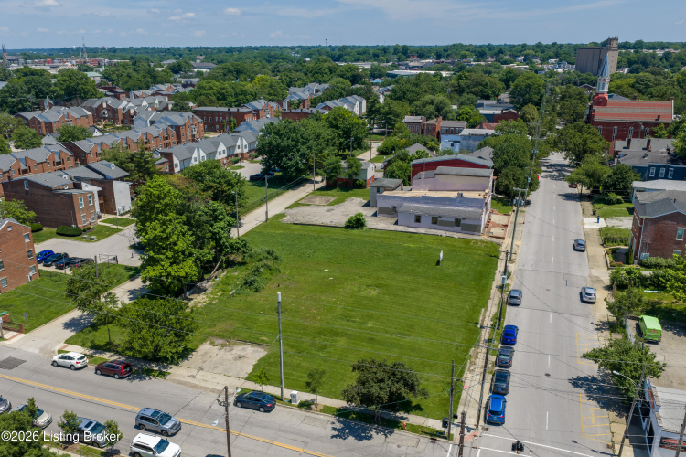 $1305000