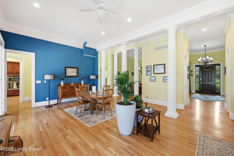 Listing Image 19