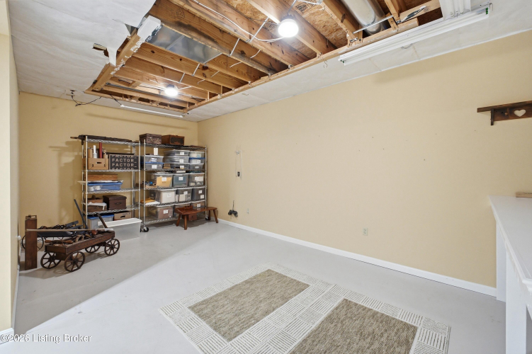 Listing Image 33