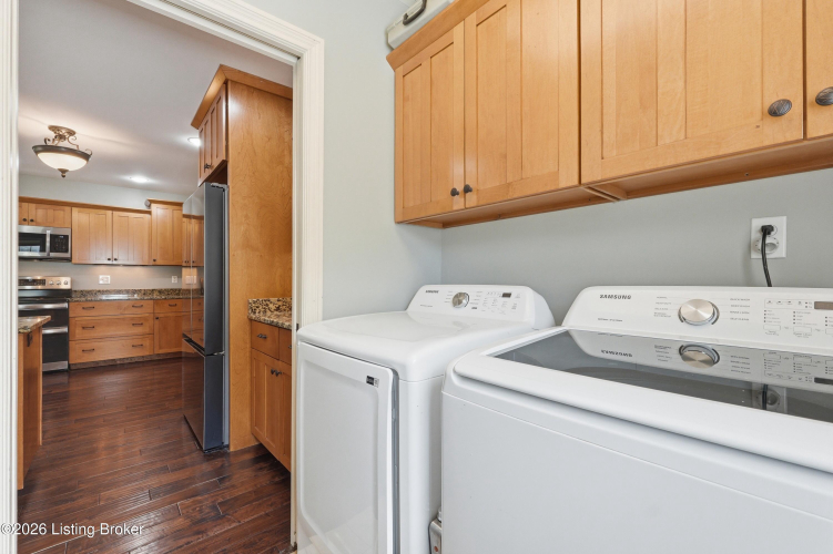 Listing Image 17