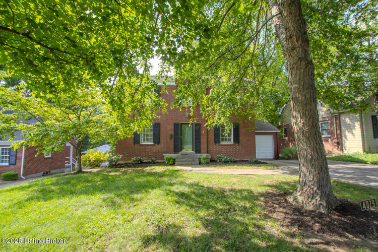 Listing Image 4