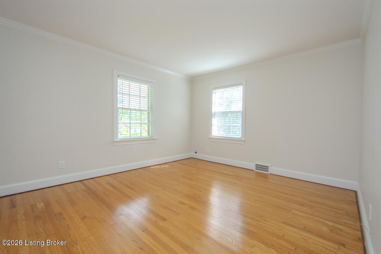 Listing Image 37