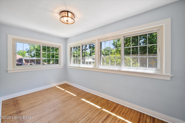 Listing Image 21
