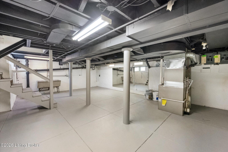 Listing Image 25
