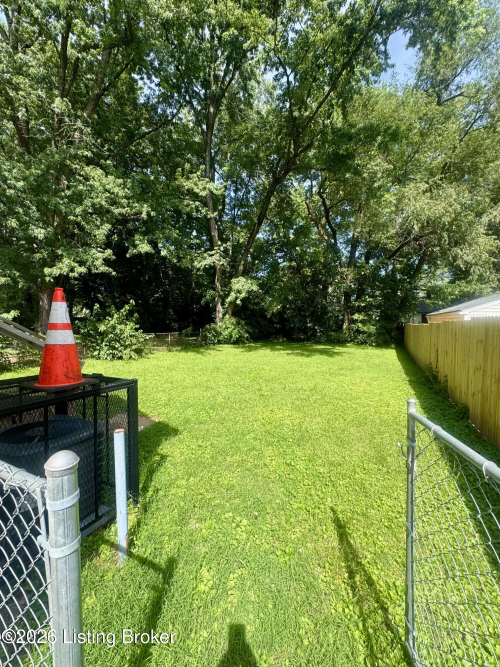 Listing Image 8