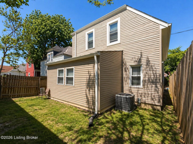 Listing Image 17
