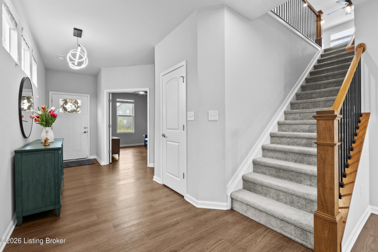 Listing Image 18