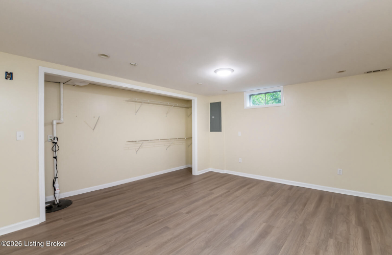 Listing Image 51
