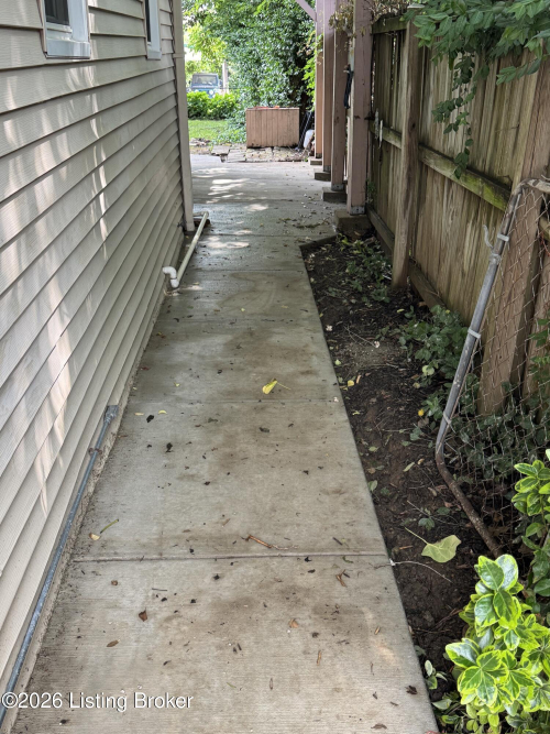 Listing Image 34
