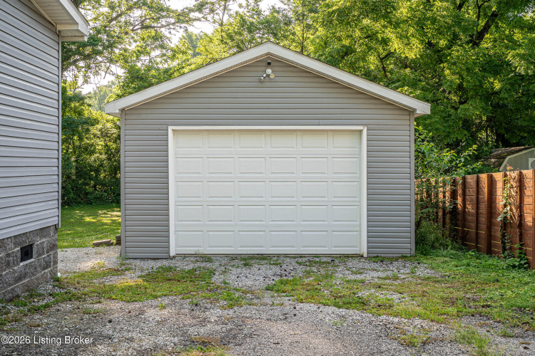 Listing Image 29